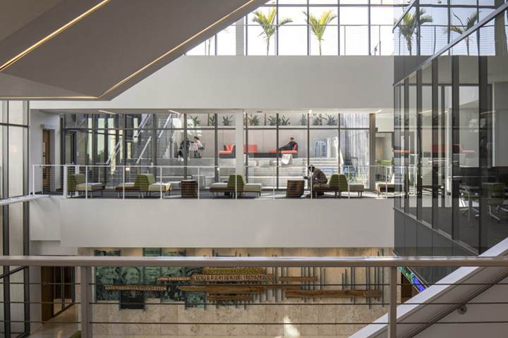 學校樓道設計.jpg 學校樓道設計.jpg