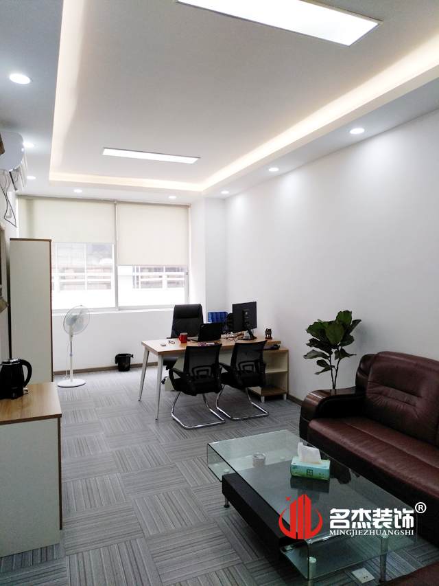 辦公室裝修設(shè)計完工照.jpg 辦公室裝修設(shè)計完工照.jpg