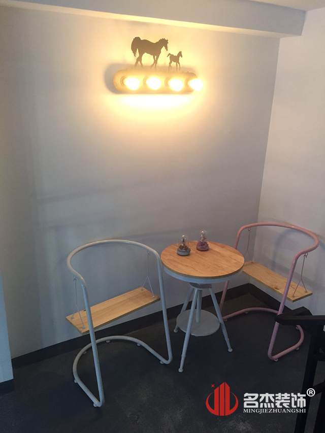 奶茶店裝修設(shè)計(jì).jpg 奶茶店裝修設(shè)計(jì).jpg