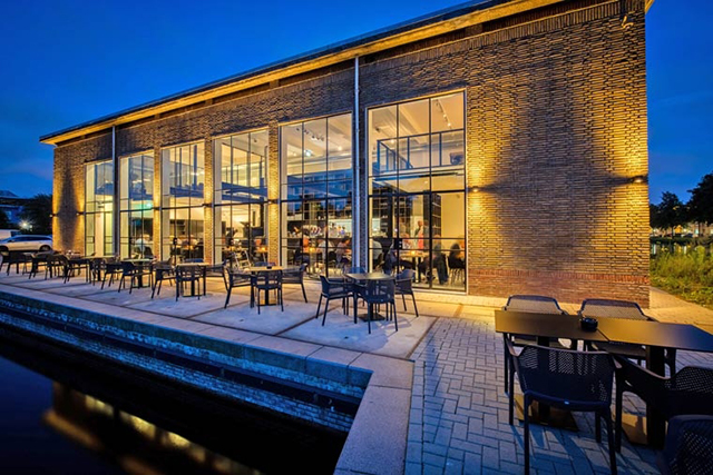 咖啡廳設(shè)計.jpg 咖啡廳設(shè)計.jpg