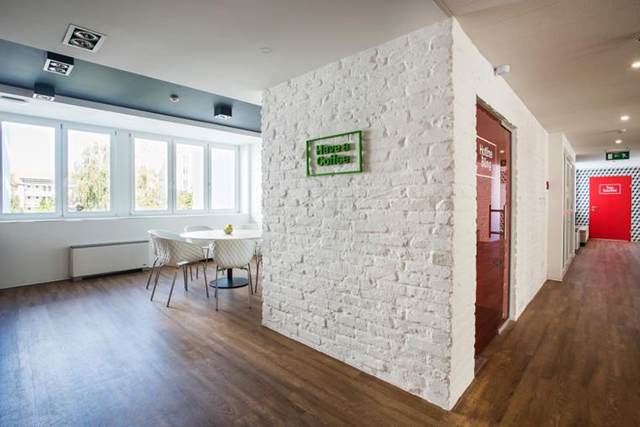 辦公室裝修設(shè)計案例.jpg 辦公室裝修設(shè)計案例.jpg