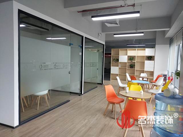 辦公室裝修設計.jpg 辦公室裝修設計.jpg